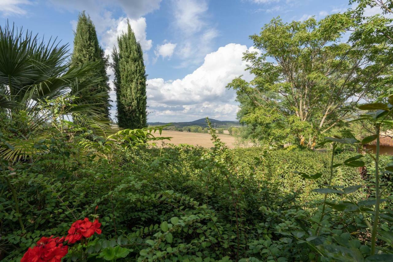 La Piccola Selva Aparthotel Casole dʼElsa Exterior foto